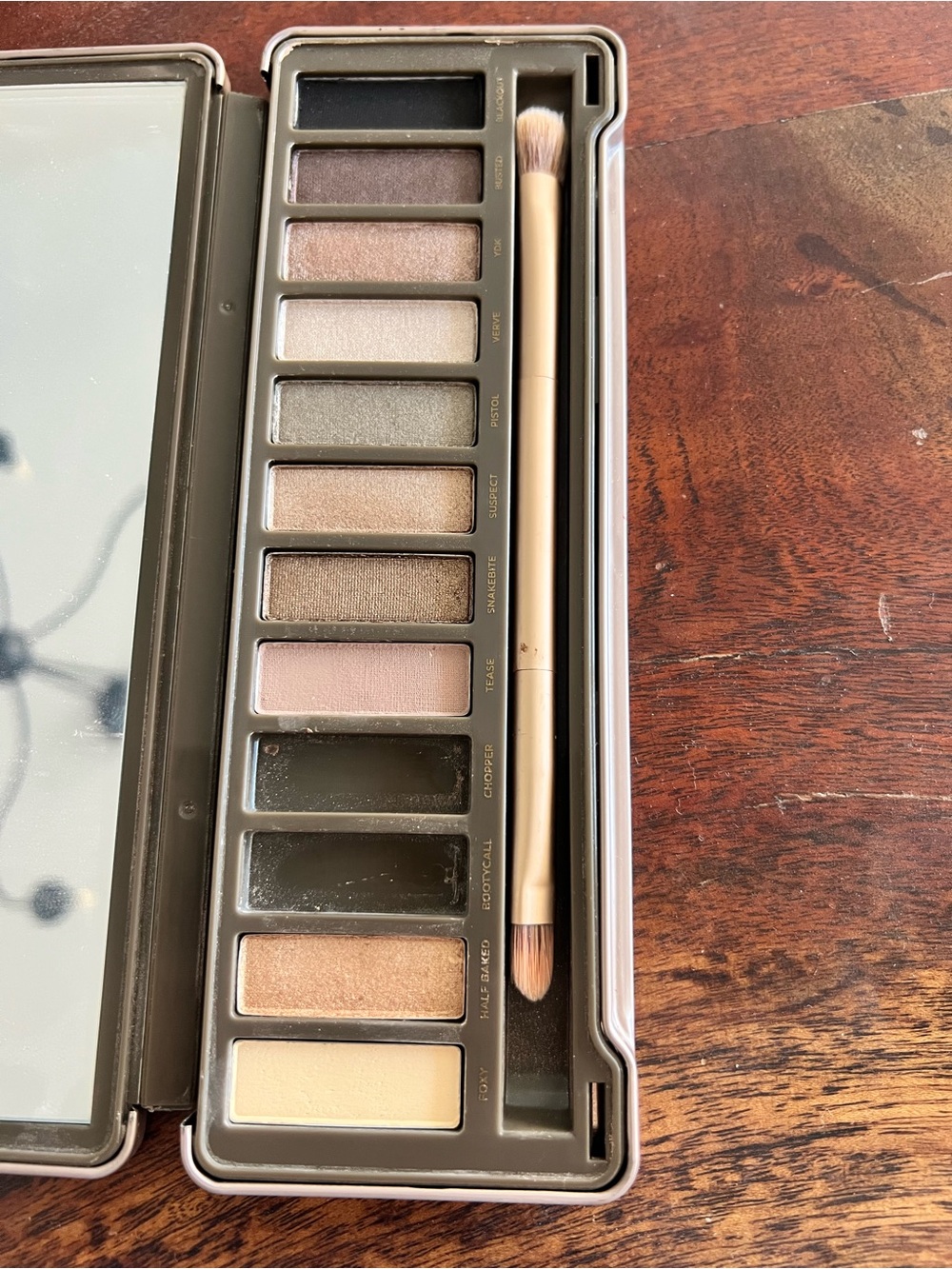 Urban Decay Naked 2 Neutral Eyeshadow Palette - 2 used - Picture 2 of 4